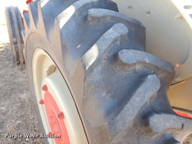 image for item JJ9807 Ford 9N  tractor