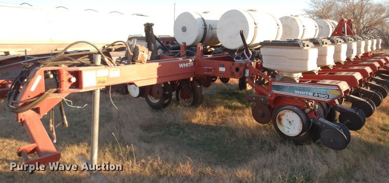 image for item JJ9827 AGCO White 6180  planter