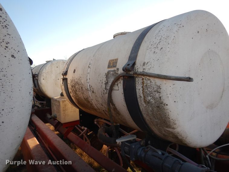 image for item JJ9827 AGCO White 6180  planter