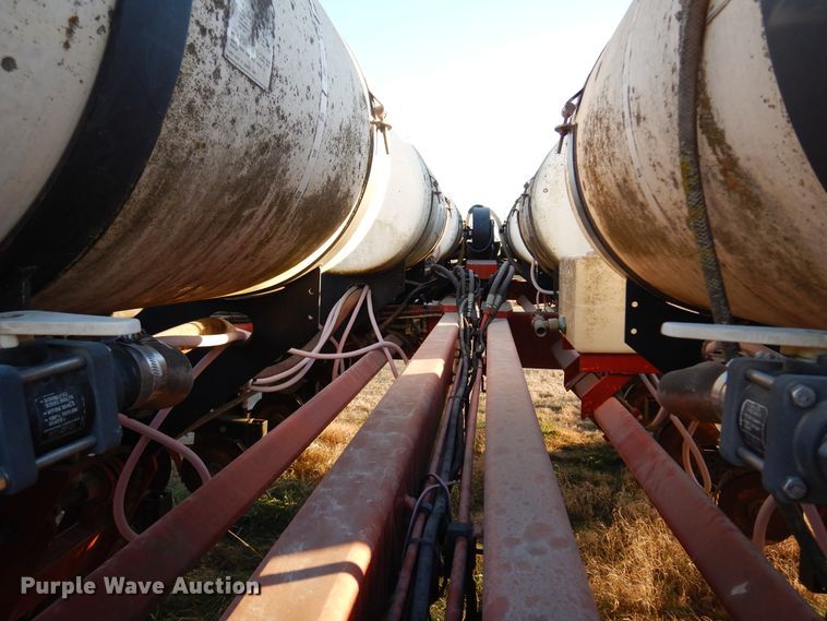 image for item JJ9827 AGCO White 6180  planter