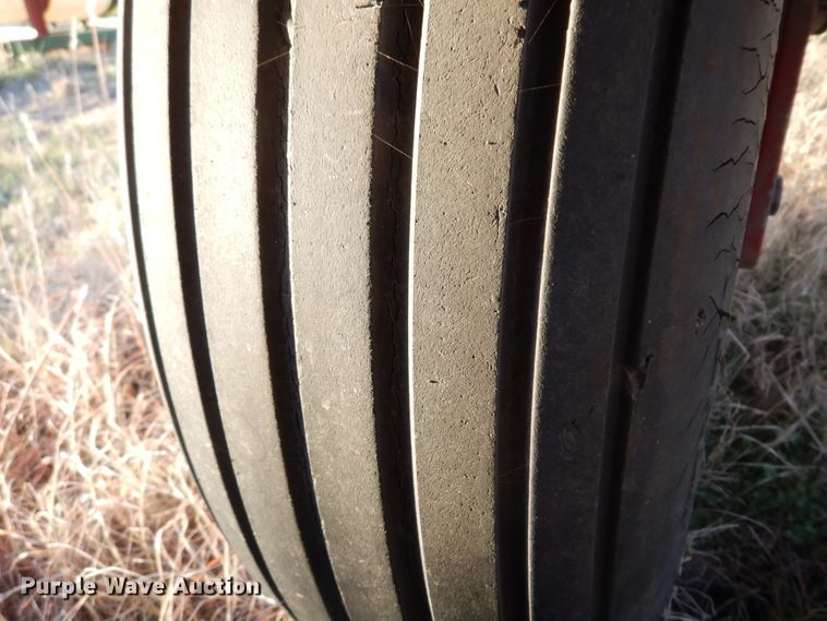 image for item JJ9827 AGCO White 6180  planter