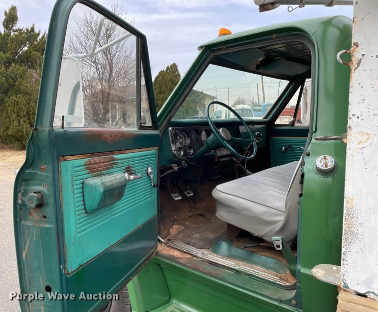 image for item JX9877 1970 Chevrolet C50  grain truck