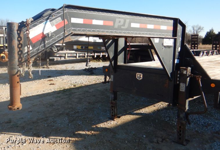 image for item DH7330 2014 PJ FD402  equipment trailer