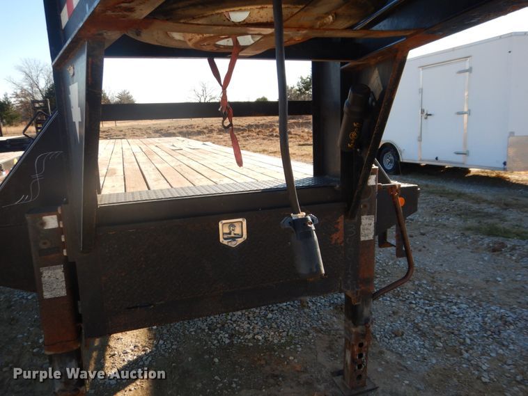 image for item DH7330 2014 PJ FD402  equipment trailer