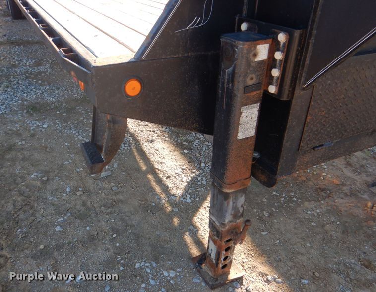 image for item DH7330 2014 PJ FD402  equipment trailer