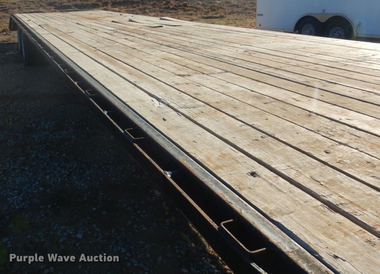 image for item DH7330 2014 PJ FD402  equipment trailer