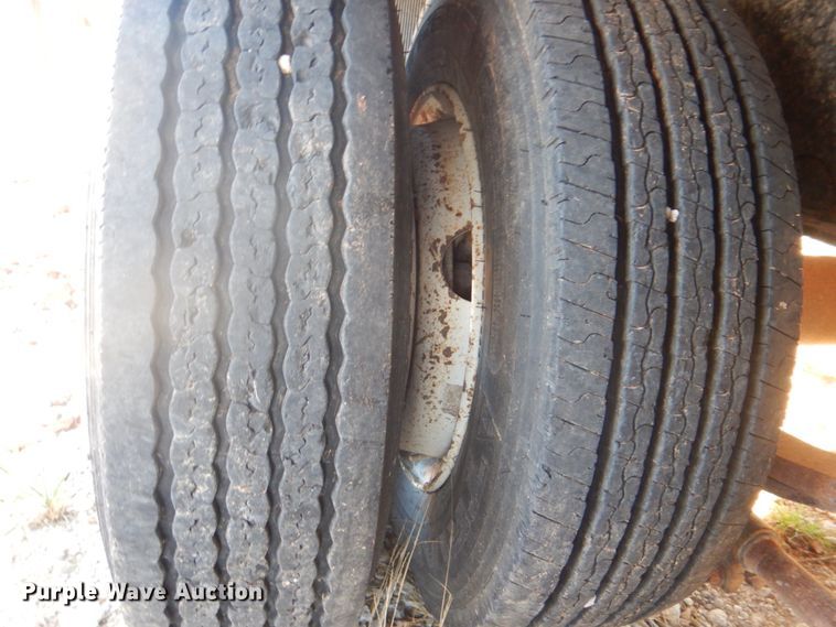 image for item DH7330 2014 PJ FD402  equipment trailer