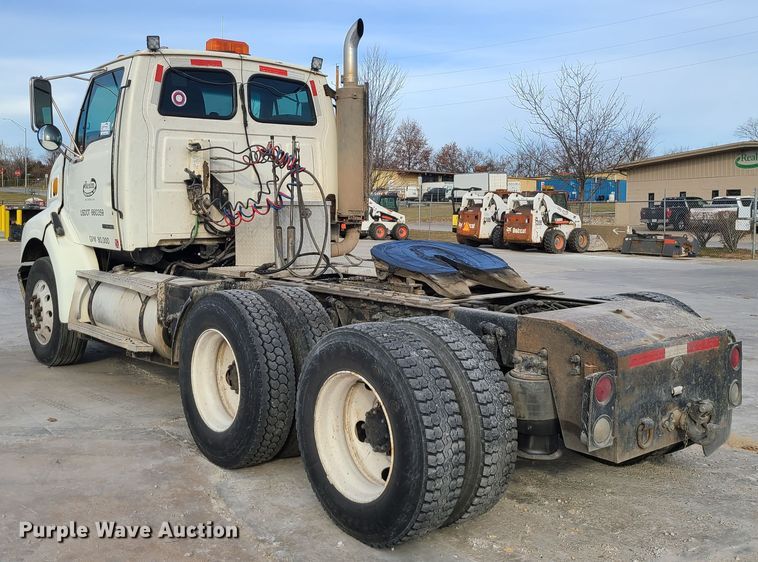 image for item DJ1617 2000 Sterling A-Line  semi truck