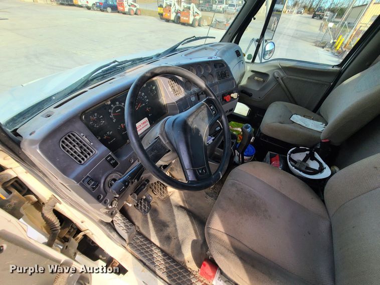 image for item DJ1617 2000 Sterling A-Line  semi truck