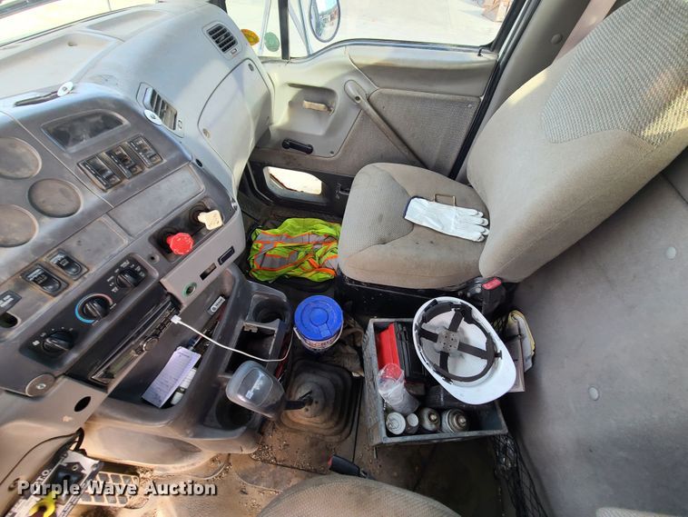 image for item DJ1617 2000 Sterling A-Line  semi truck