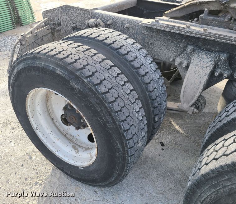 image for item DJ1617 2000 Sterling A-Line  semi truck