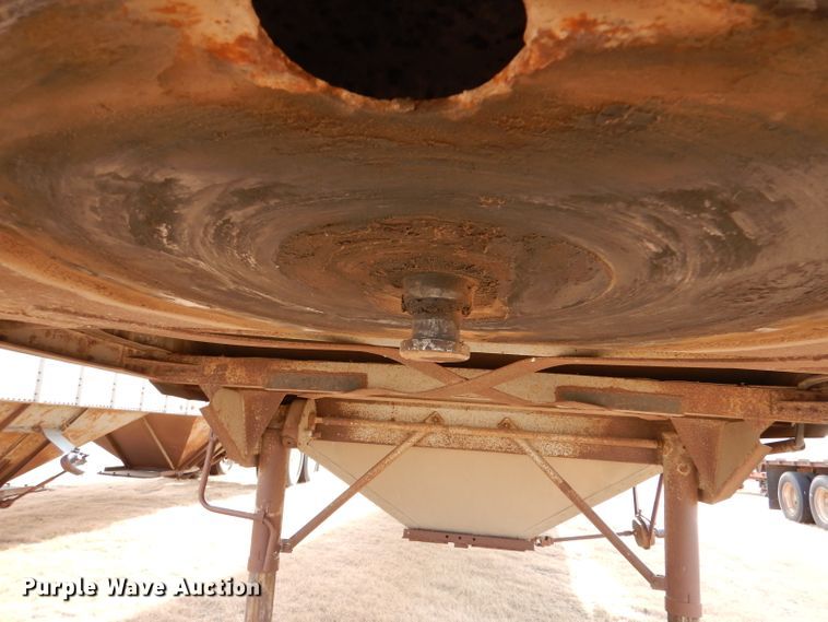 image for item DJ7560 1973 Timpte  grain trailer