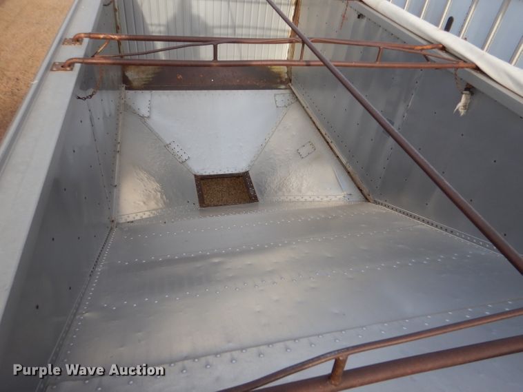 image for item DJ7560 1973 Timpte  grain trailer