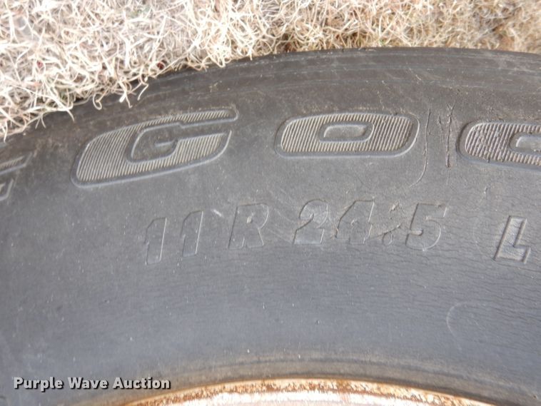 image for item DJ7560 1973 Timpte  grain trailer