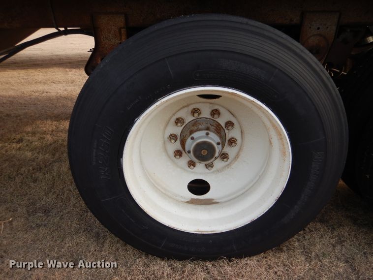 image for item DJ7560 1973 Timpte  grain trailer