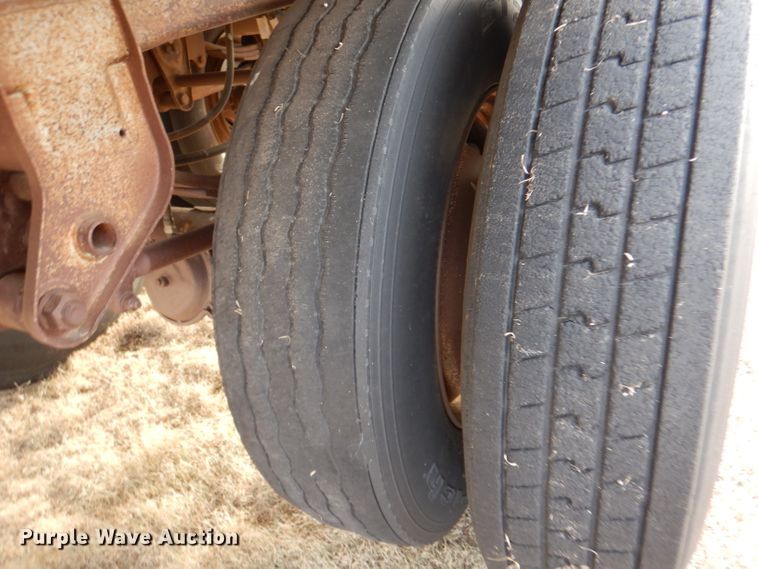 image for item DJ7560 1973 Timpte  grain trailer