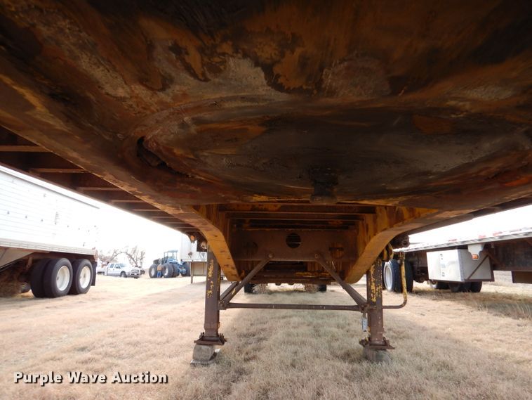 image for item DJ7561 1991 Transcraft TL 140 50X102  flatbed trailer