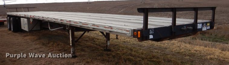 image for item DJ7562 1995 Fruehauf  flatbed trailer