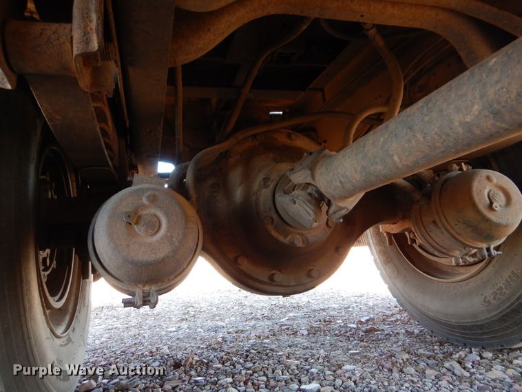 image for item DK7250 1986 International S1900  crane truck