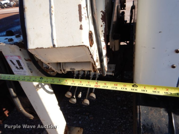 image for item DK7250 1986 International S1900  crane truck