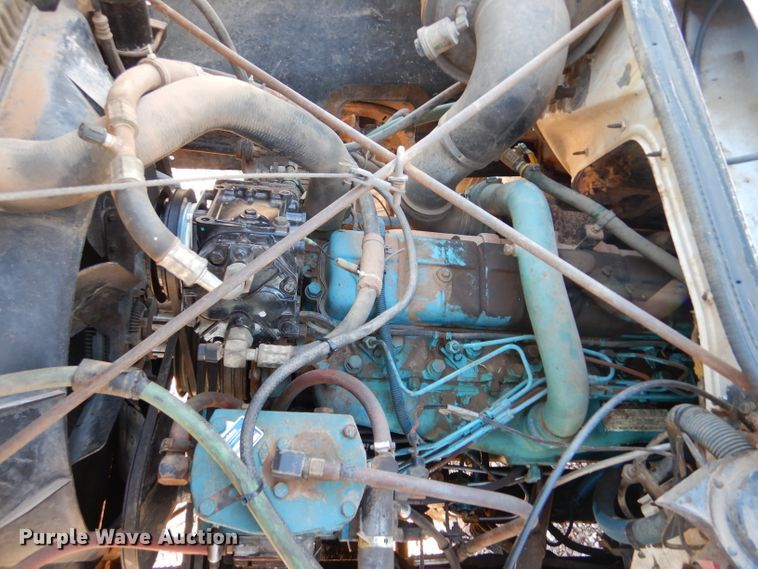 image for item DK7250 1986 International S1900  crane truck