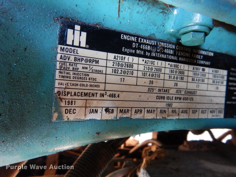 image for item DK7250 1986 International S1900  crane truck