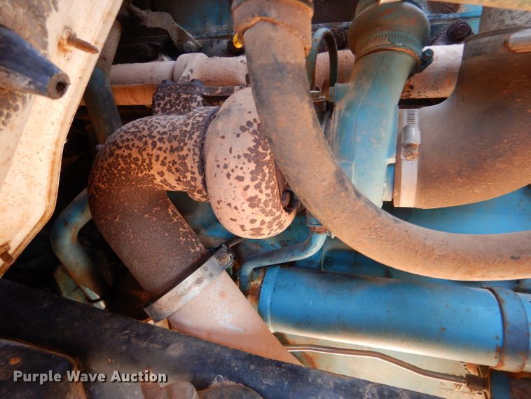 image for item DK7250 1986 International S1900  crane truck