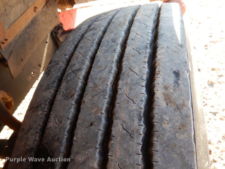 image for item DK7250 1986 International S1900  crane truck