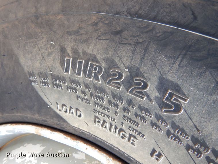 image for item DK7250 1986 International S1900  crane truck