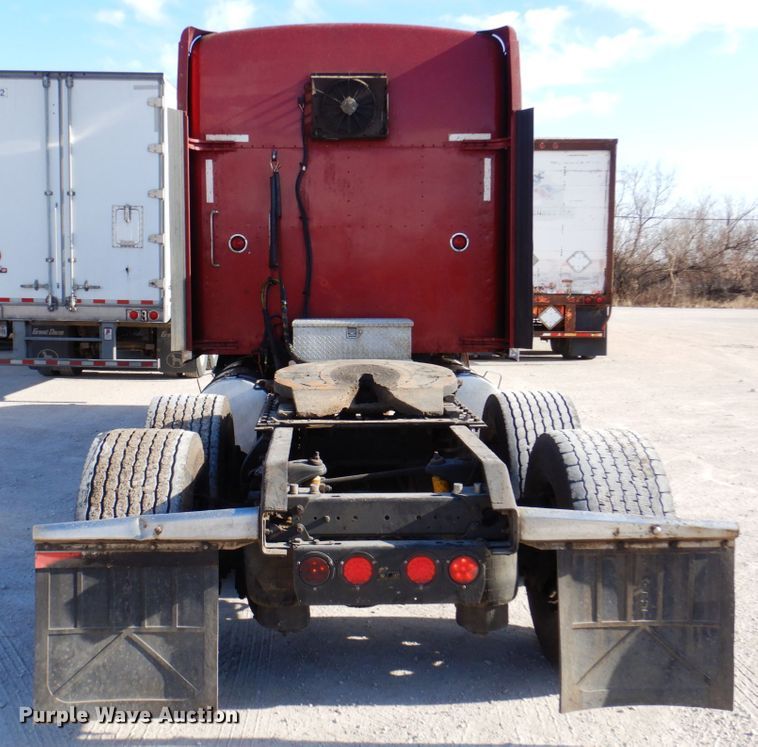 image for item DK8707 2014 Kenworth T660  semi truck