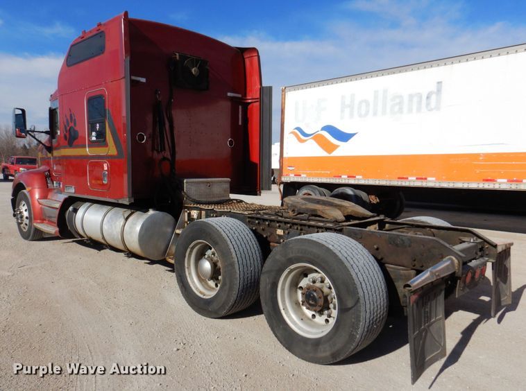 image for item DK8707 2014 Kenworth T660  semi truck