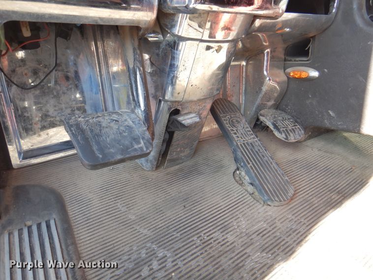 image for item DK8707 2014 Kenworth T660  semi truck