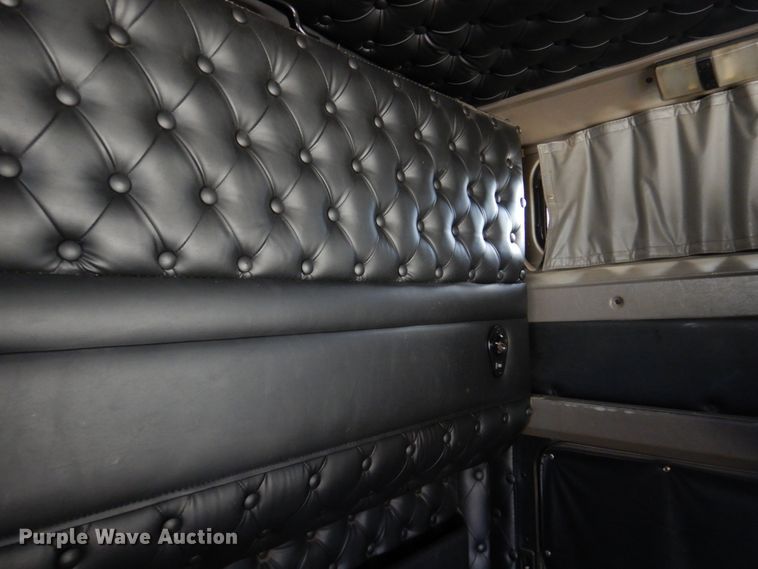 image for item DK8707 2014 Kenworth T660  semi truck