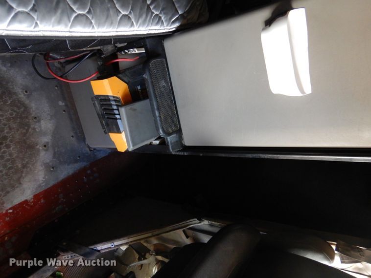 image for item DK8707 2014 Kenworth T660  semi truck