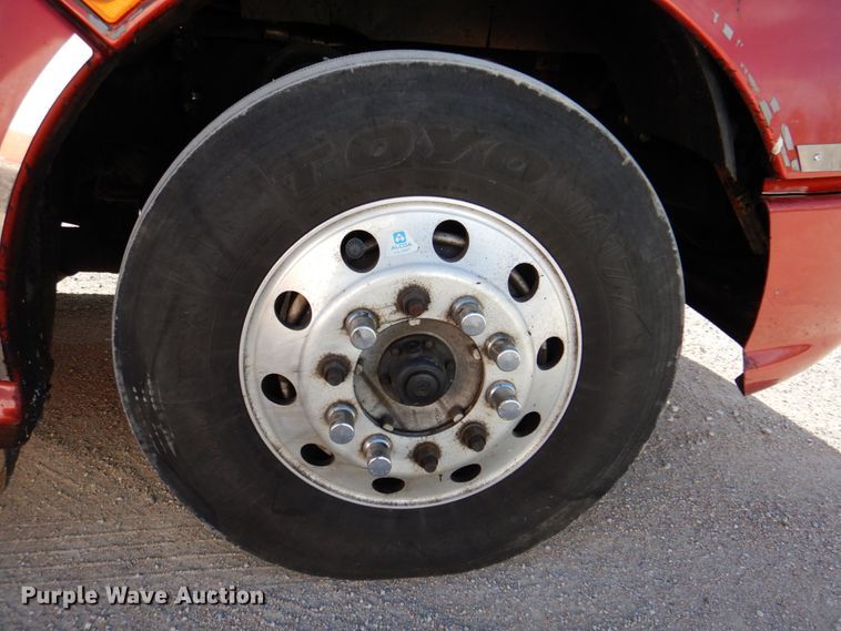 image for item DK8707 2014 Kenworth T660  semi truck