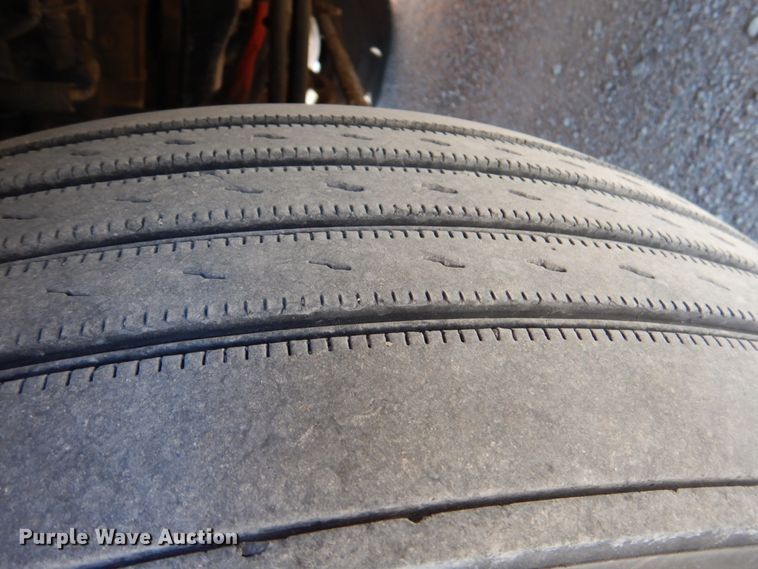 image for item DK8707 2014 Kenworth T660  semi truck