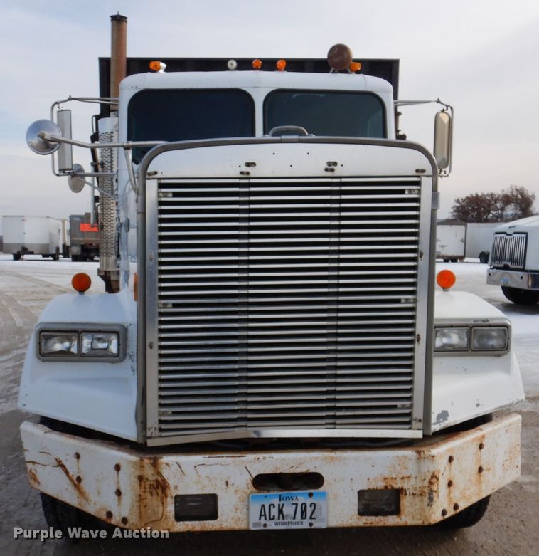 image for item DL5892 1986 Freightliner FLC  crane truck