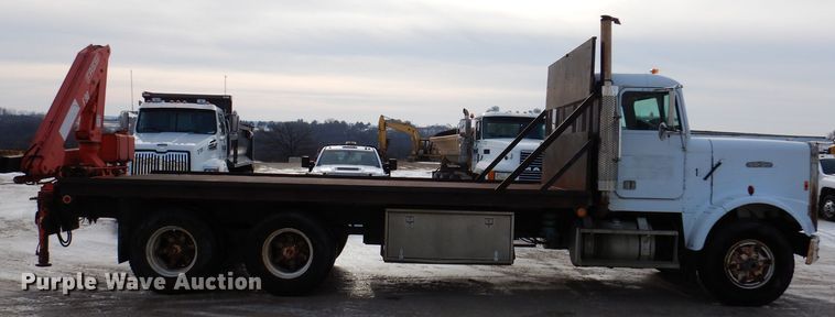 image for item DL5892 1986 Freightliner FLC  crane truck