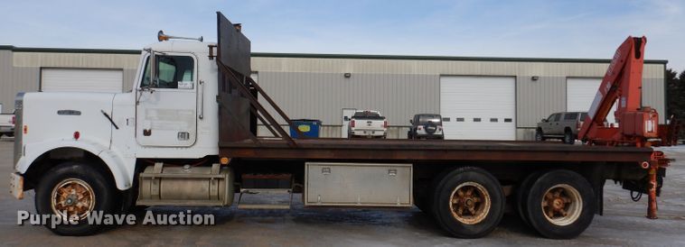 image for item DL5892 1986 Freightliner FLC  crane truck