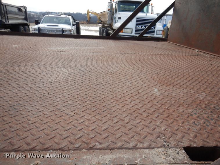 image for item DL5892 1986 Freightliner FLC  crane truck