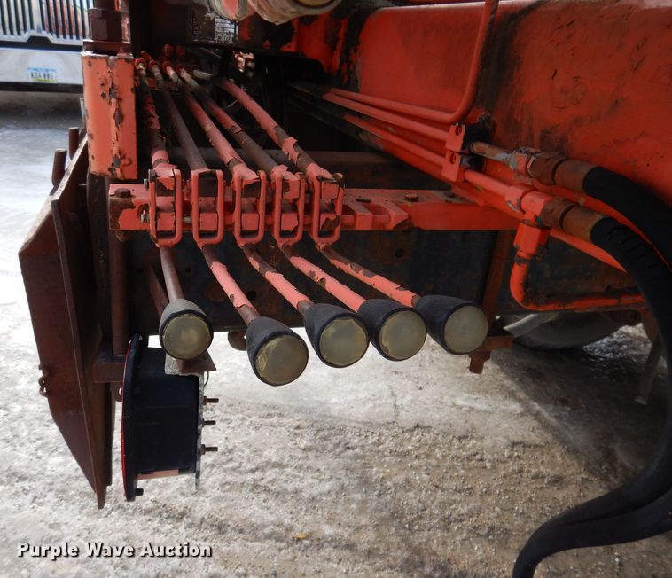 image for item DL5892 1986 Freightliner FLC  crane truck