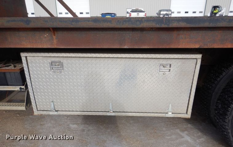 image for item DL5892 1986 Freightliner FLC  crane truck