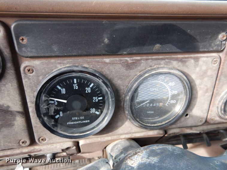 image for item DL5892 1986 Freightliner FLC  crane truck