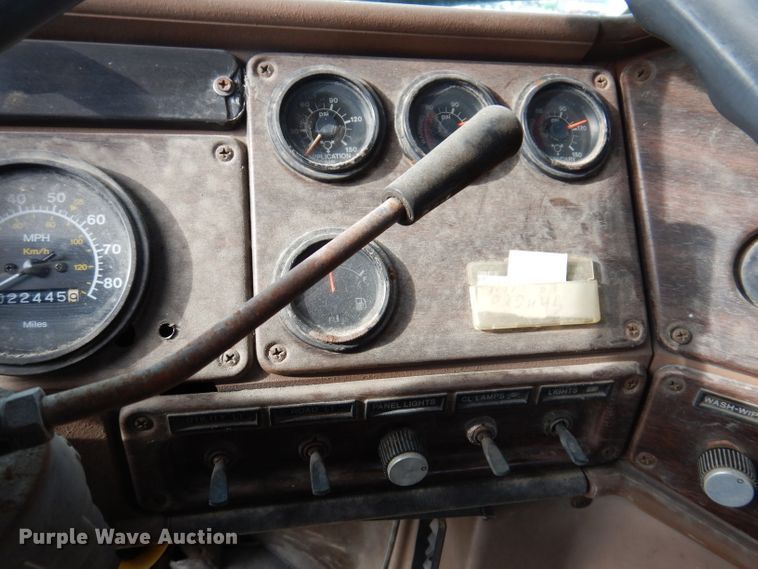 image for item DL5892 1986 Freightliner FLC  crane truck