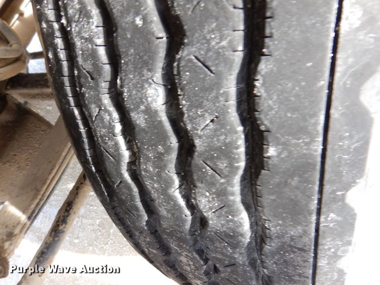 image for item DL5892 1986 Freightliner FLC  crane truck