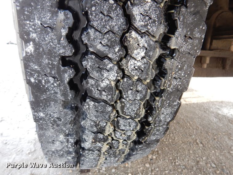 image for item DL5892 1986 Freightliner FLC  crane truck