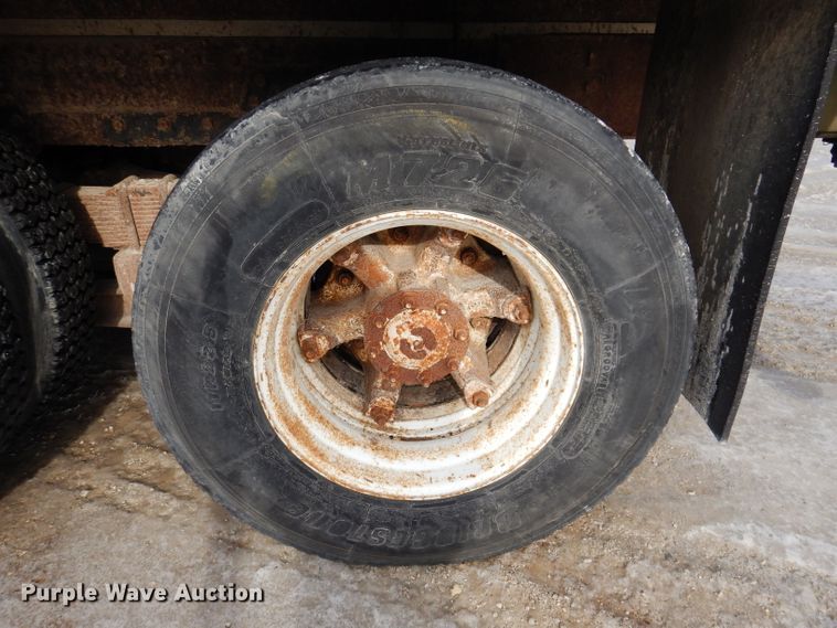 image for item DL5892 1986 Freightliner FLC  crane truck