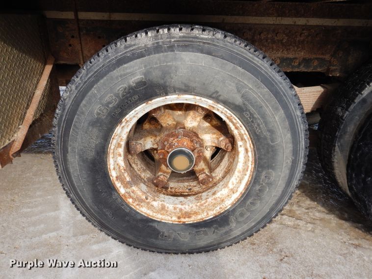 image for item DL5892 1986 Freightliner FLC  crane truck