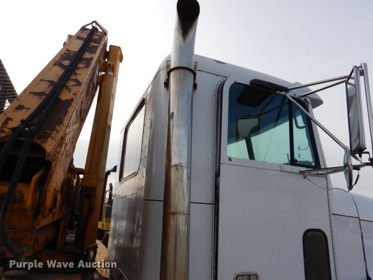 image for item DL5893 1989 Freightliner FLD120  crane truck