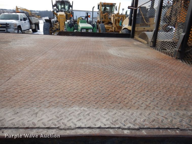 image for item DL5893 1989 Freightliner FLD120  crane truck